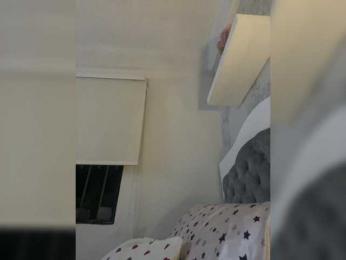 SallyeLeins webcam model stream image