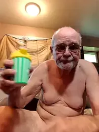 Joeyw57 webcam stripchat model stream image