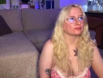 andycherrysecrets webcam model stream image