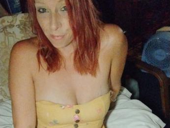 MollyDevine webcam model stream image