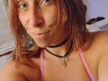 MollyDevine webcam model stream image