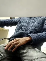 RETURNOFTPNUTS webcam model stream image