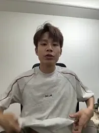 SM_004 webcam model stream image