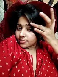 Cute-Simmi69 webcam stripchat model stream image