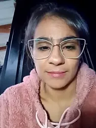 Leslly_ webcam stripchat model stream image