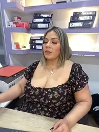 isabella_horney_ webcam model stream image