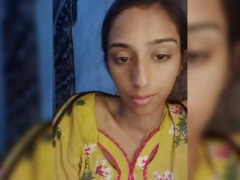 AlinaPopy webcam model stream image