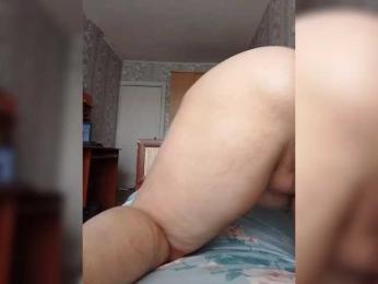 MoniikaSweet webcam model stream image
