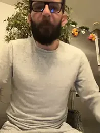 Michel_huge webcam model stream image