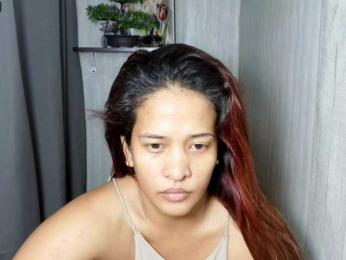 Rainie webcam model stream image