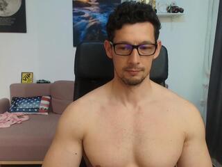 Brutus K webcam flirt4free model stream image