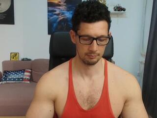 Brutus K webcam flirt4free model stream image