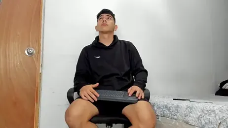 andrew_rose_ webcam model stream image
