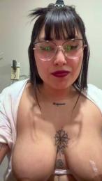 Lareyni26 webcam model stream image