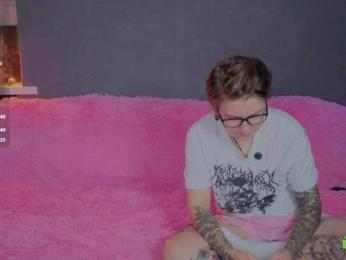 sweet_twix webcam bongacams model stream image