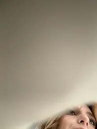 -AngelAri- webcam stripchat model stream image