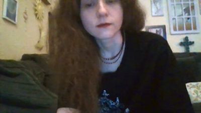 QueenCrimson webcam cam4 model stream image