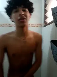 ian_smith_ webcam model stream image