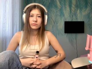 Corrina Adderley webcam flirt4free model stream image