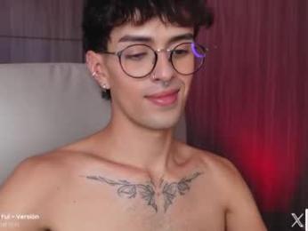 erisleon webcam model stream image