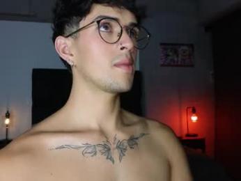 erisleon webcam chaturbate model stream image