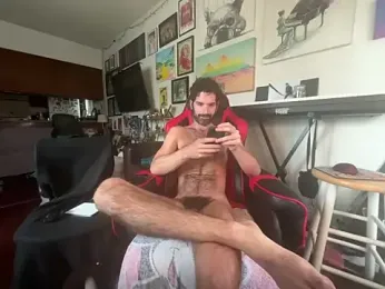 Pupscritch webcam model stream image