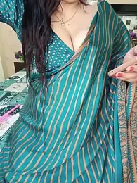PRIYA_22 webcam stripchat model stream image
