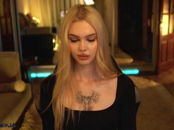 ManiFreyja webcam model stream image