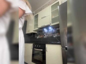 your_girlfriend webcam model stream image