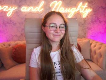 ArrinaWairr webcam model stream image