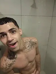 Darwim_ webcam model stream image
