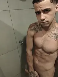 Darwim_ webcam model stream image