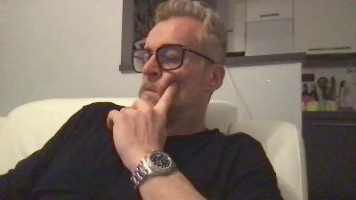 Axl_hot webcam cam4 model stream image