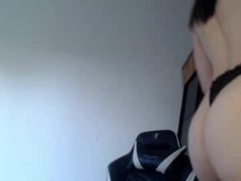 blondyelena webcam model stream image