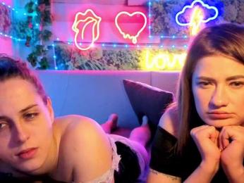 2Laski2 webcam bongacams model stream image