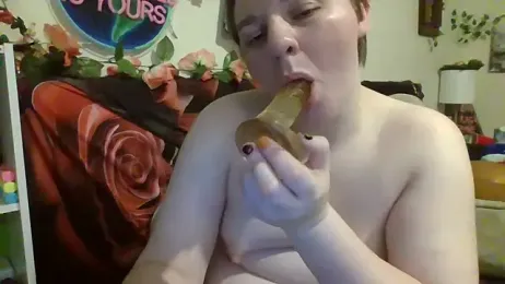 AverageRose webcam stripchat model stream image