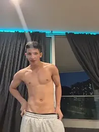 Dominiofit webcam model stream image