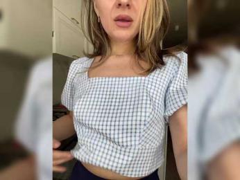 ANNA_YA webcam model stream image