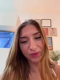StracciaStella- webcam model stream image