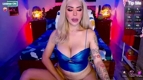 _QueenGoddess_ webcam model stream image