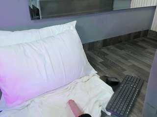 maludiazx webcam model stream image