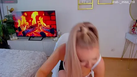 MaaryM webcam stripchat model stream image