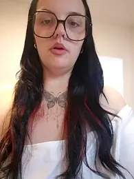 JUJUICY- webcam stripchat model stream image