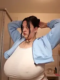 JUJUICY- webcam model stream image