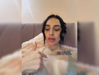 AprilRosse webcam bongacams model stream image