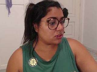 sheeylaroee webcam model stream image