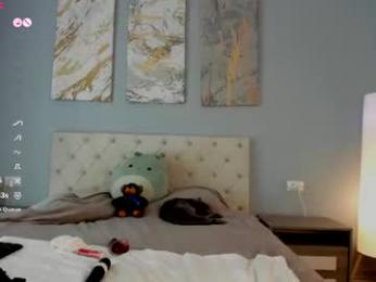 ivytease_ webcam model stream image