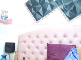 andrea-safeira webcam camsoda model stream image