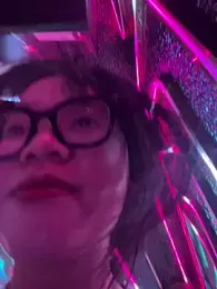 Leeeeiu webcam model stream image