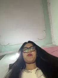 Leeeeiu webcam stripchat model stream image